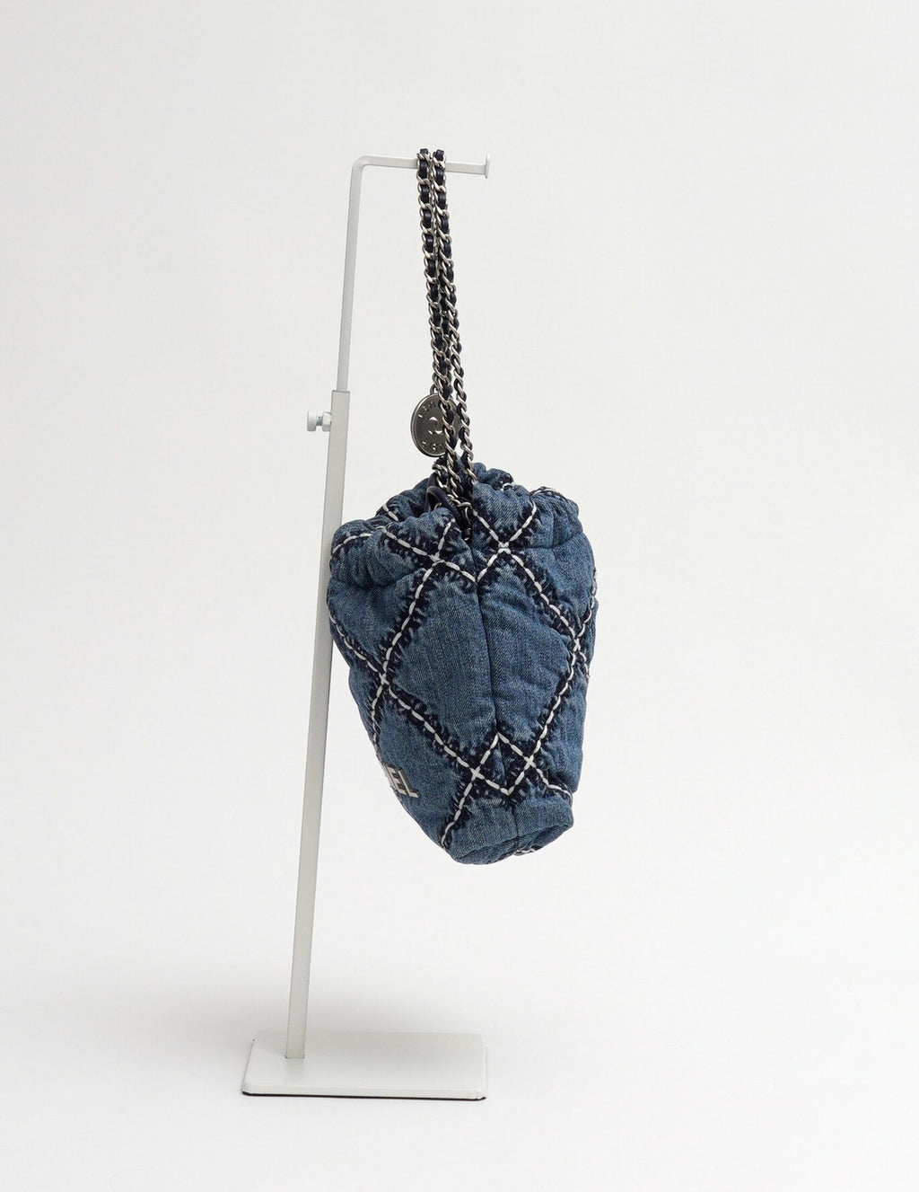 Chanel 22 Hobo Bag Mini