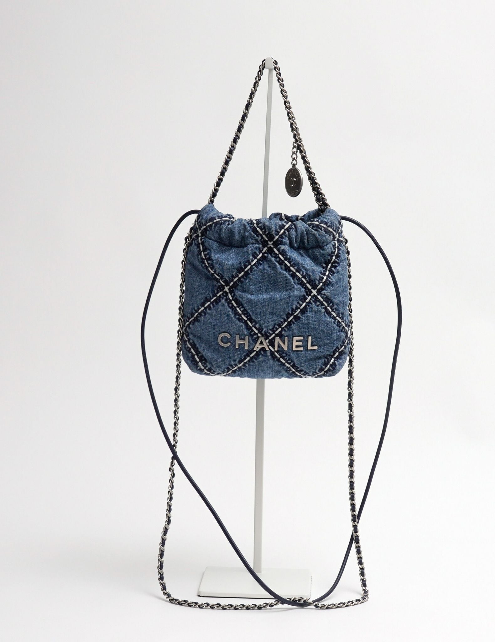 Chanel 22 Hobo Bag Mini