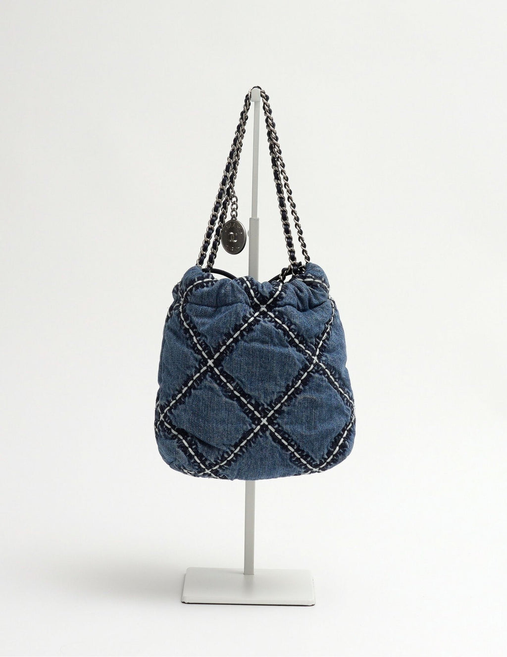 Chanel 22 Hobo Bag Mini