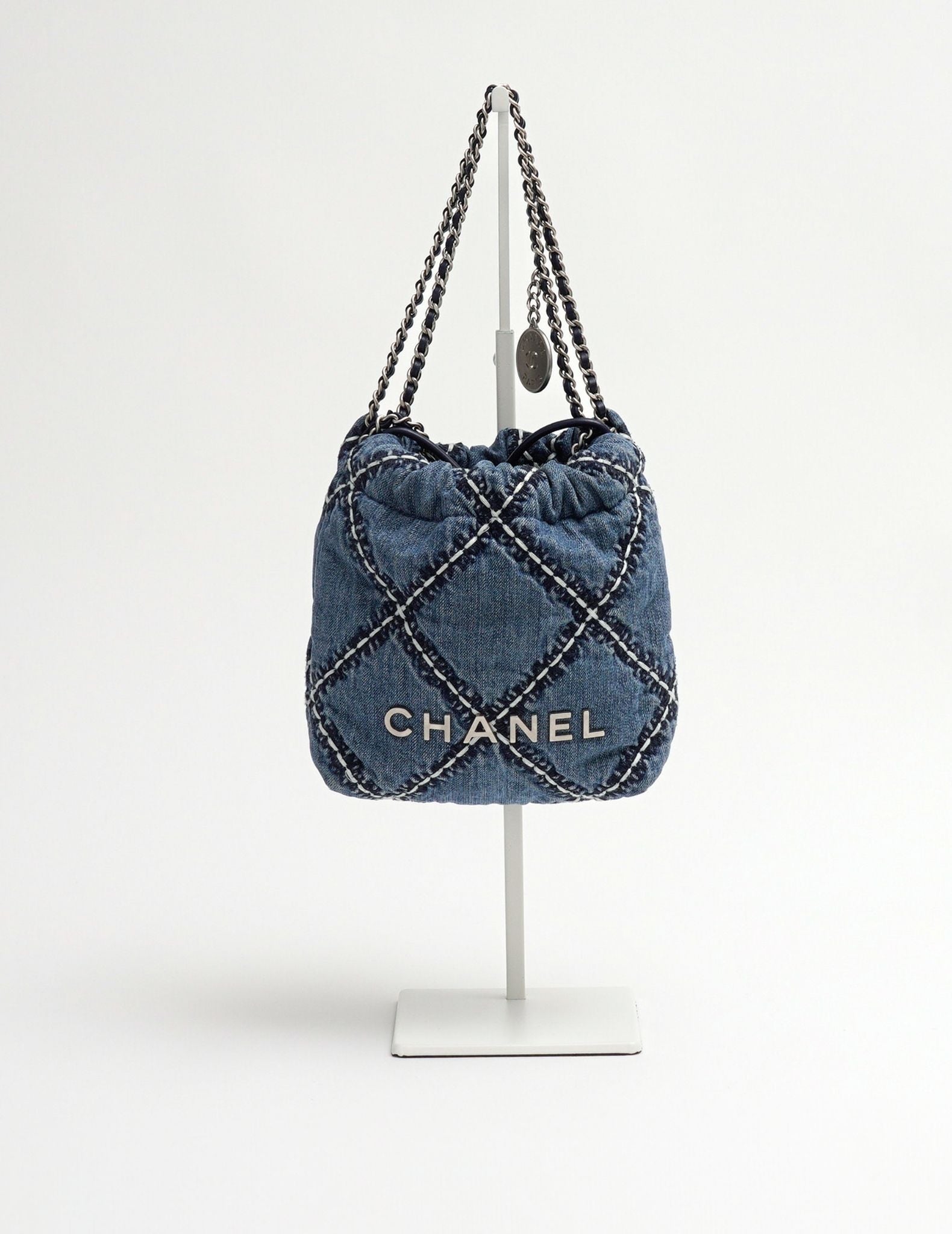 Chanel 22 Hobo Bag Mini
