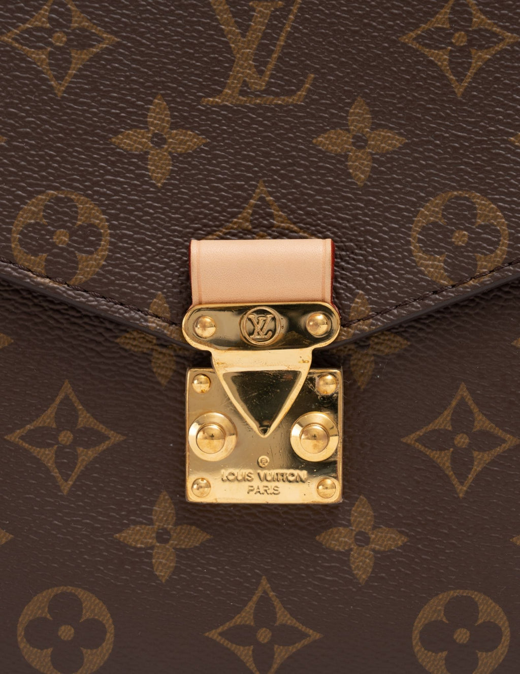 Louis Vuitton Pochette Metis Bag